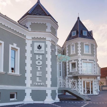 Castello Boutique Hotel Cacak Luaran gambar